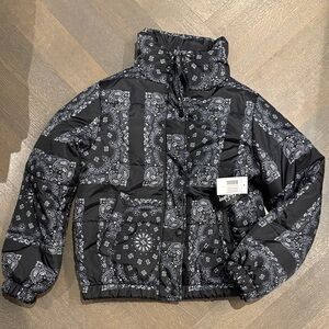 Bandana print puffer jacket